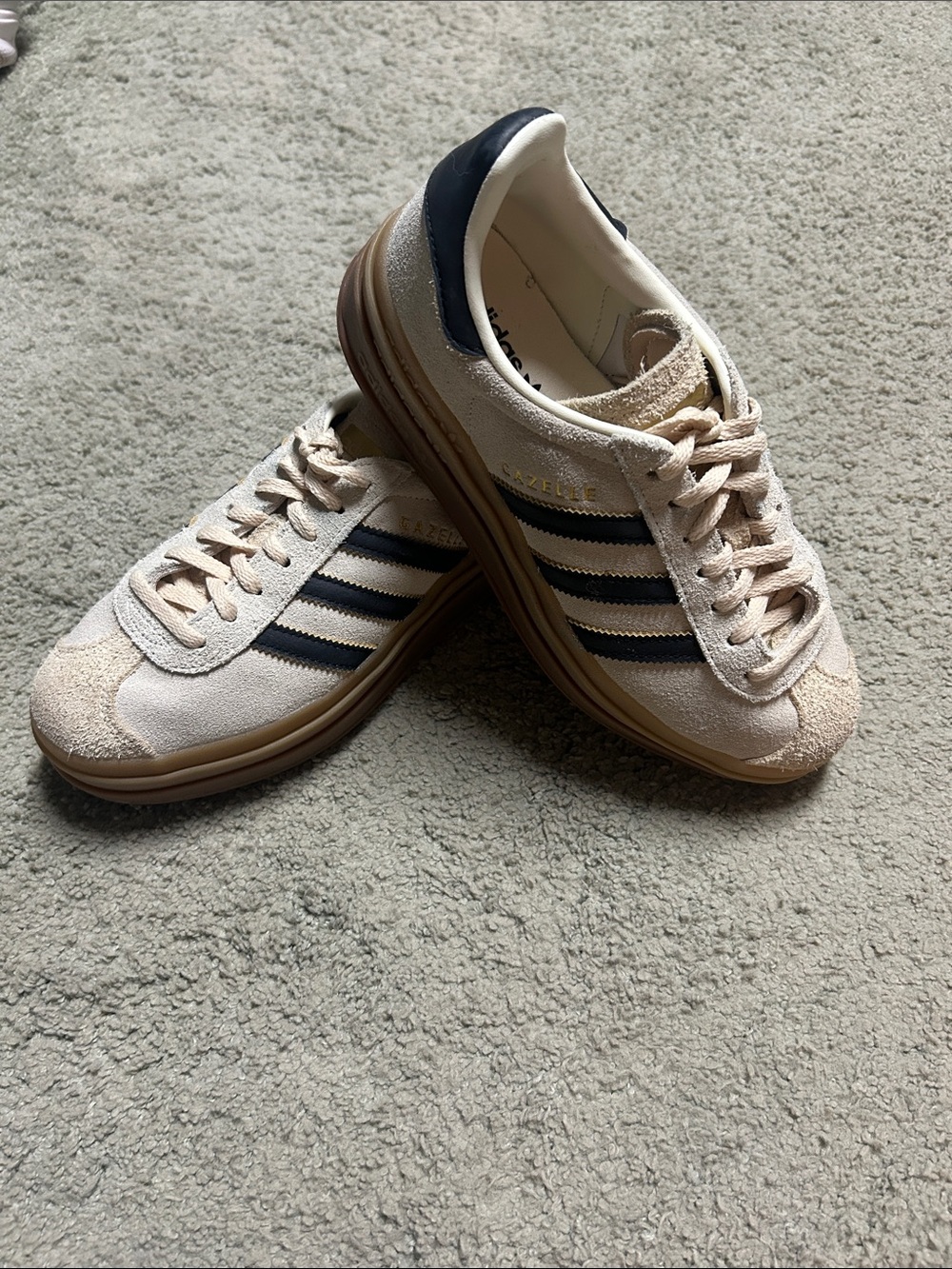 adidas Cream Suede Sneakers with black Stripes - Picture 2 of 4